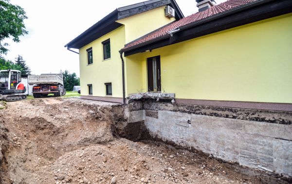 Cost of Concrete Settlement Repair in Lenoir City